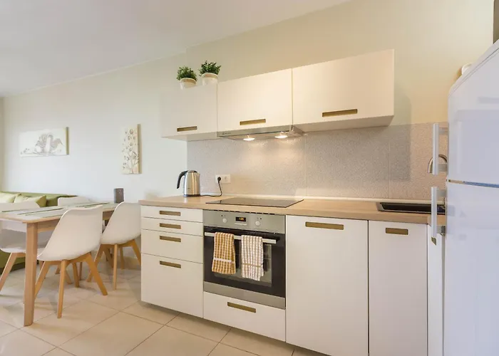 1bdr El Dorado Ocean View Americas